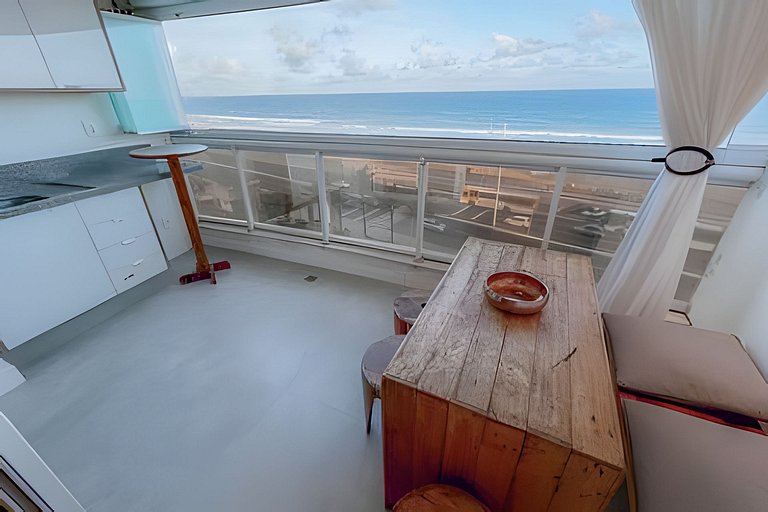 UNU 606 Armação: Frente/Vista Mar, Piscina, WiFi +
