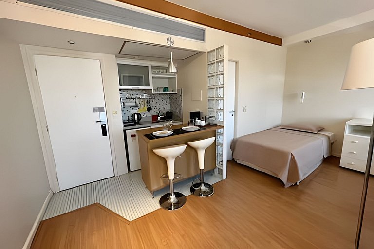 UNU 1503 Tatuapé: Wi-fi, camareira, piscina e+