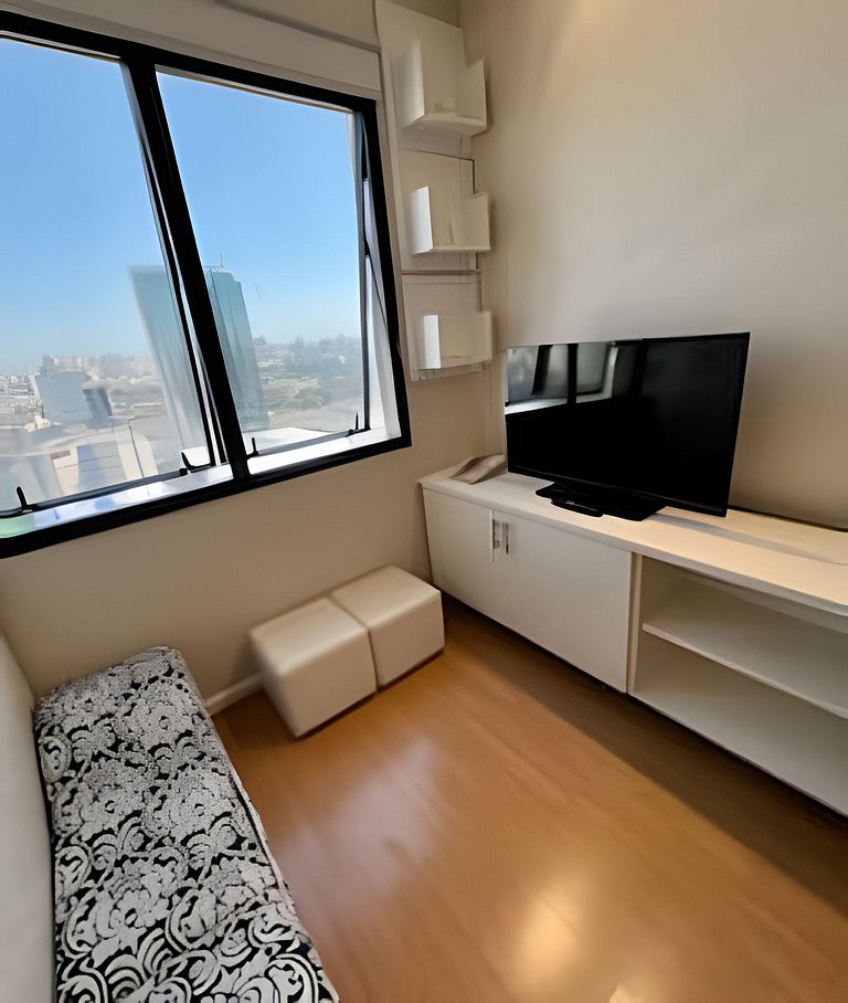 UNU 1503 Tatuapé: Wi-fi, camareira, piscina e+
