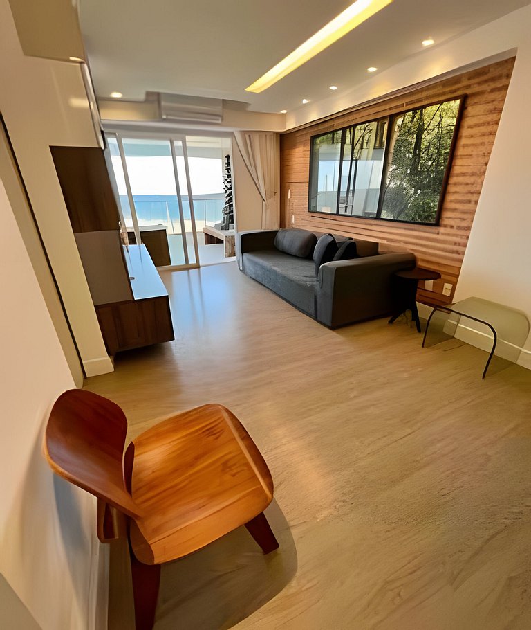 UNU 601 Armação: Frente/Vista Mar, Piscina, WiFi +