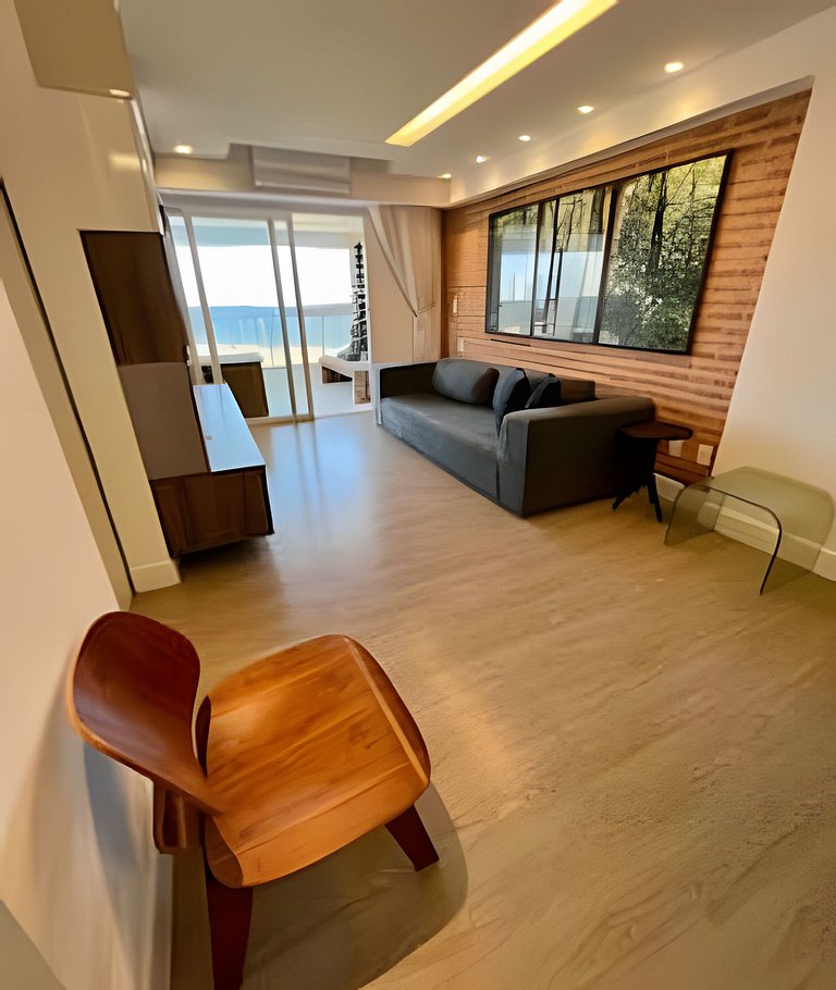 UNU 601 Armação: Frente/Vista Mar, Piscina, WiFi +
