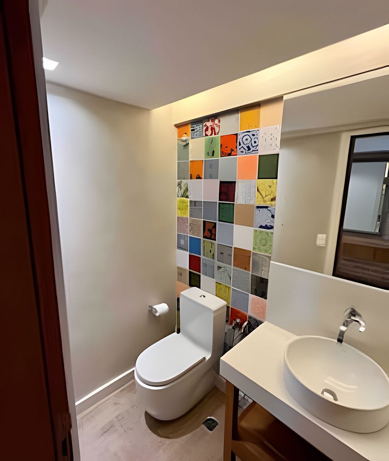 UNU 601 Armação: Frente/Vista Mar, Piscina, WiFi +