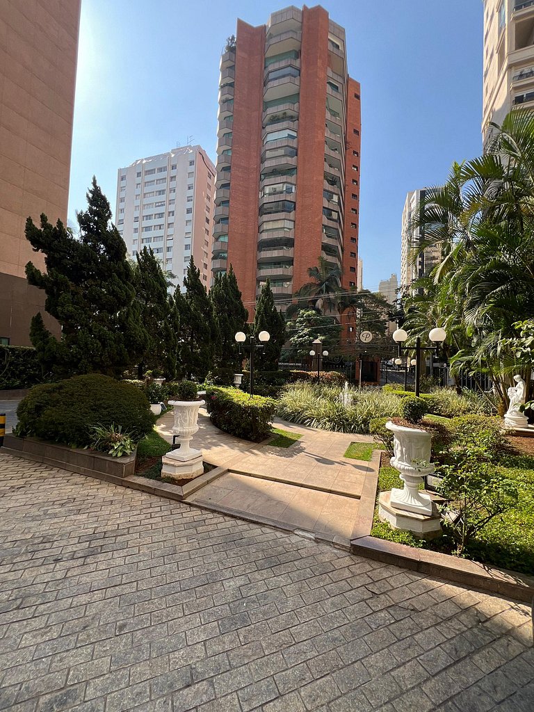 UNU 1206 Premier Jardins: Piscina, academia +