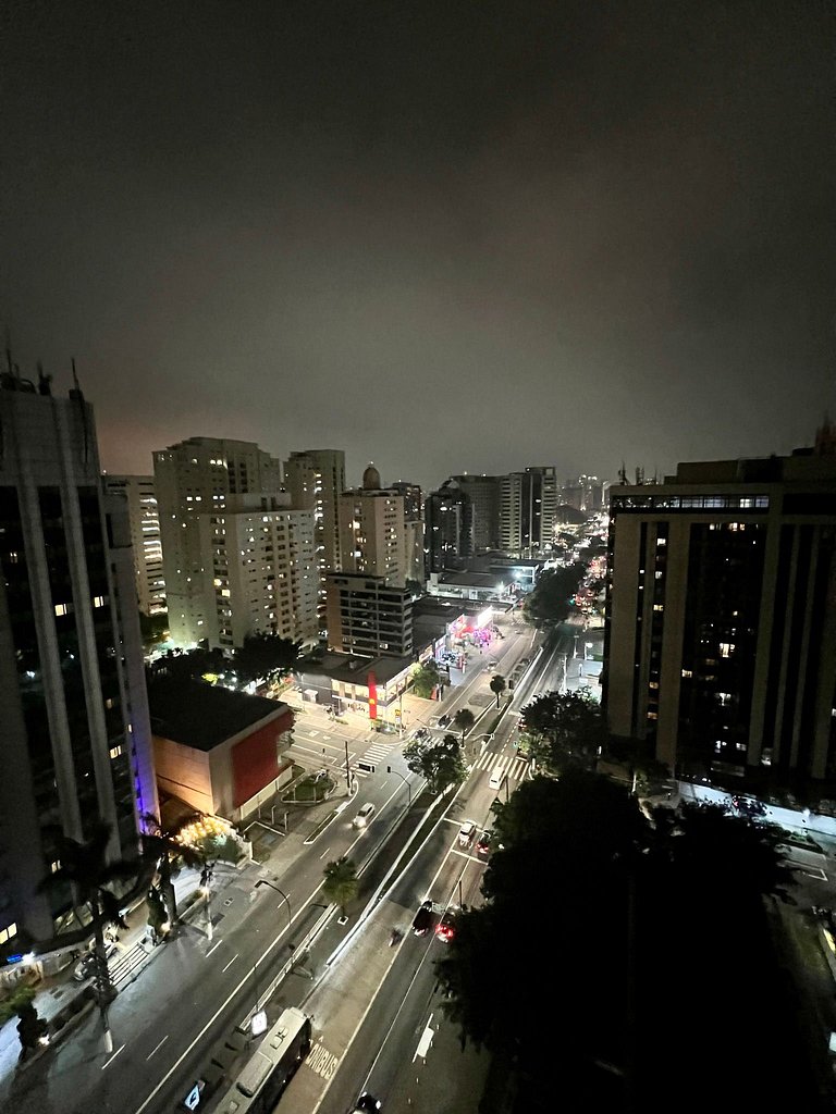 UNU Loft Ibirapuera: piscina, academia, e +.