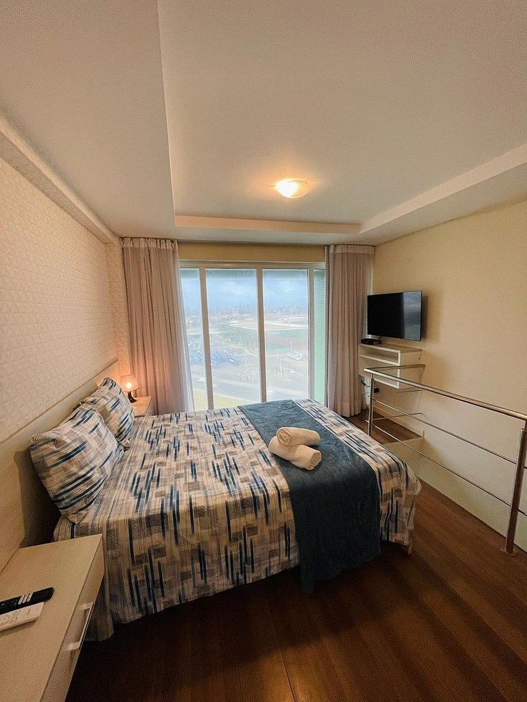 UNU 703 Duplex: Vista mar, piscina, C. Convenções