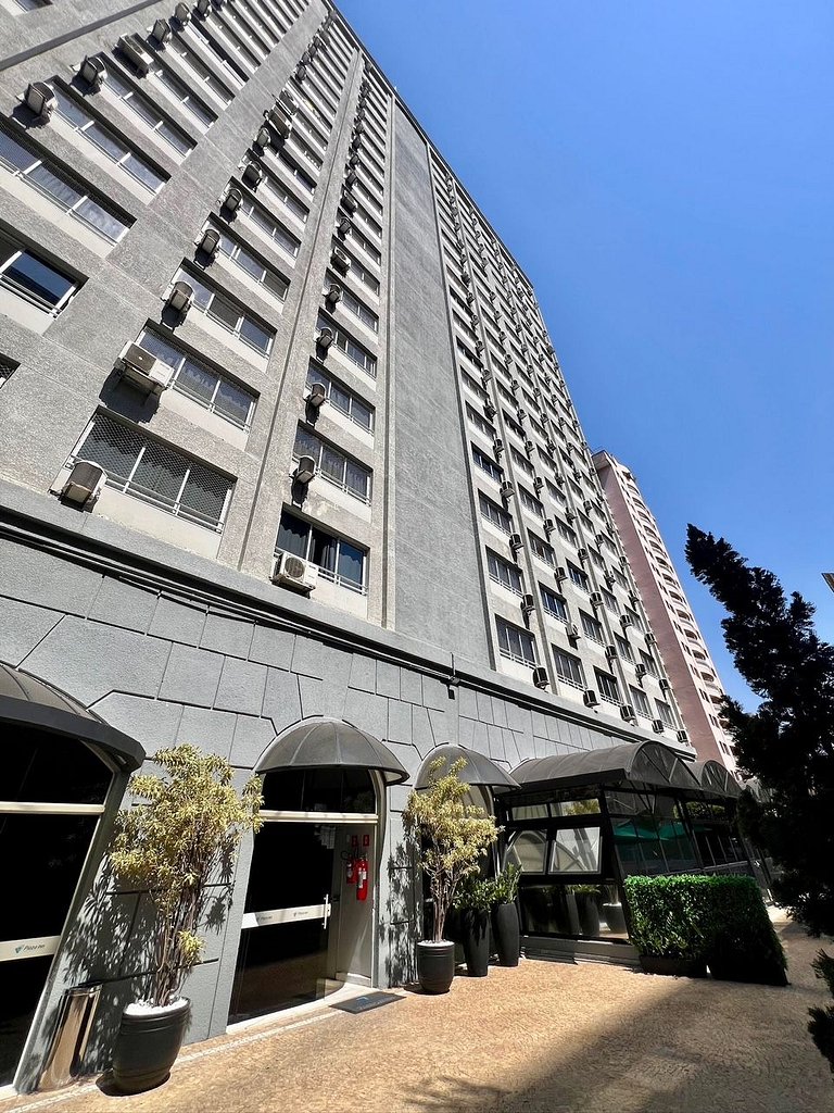 UNU Allianz: Piscina, Academia, Restaurante +