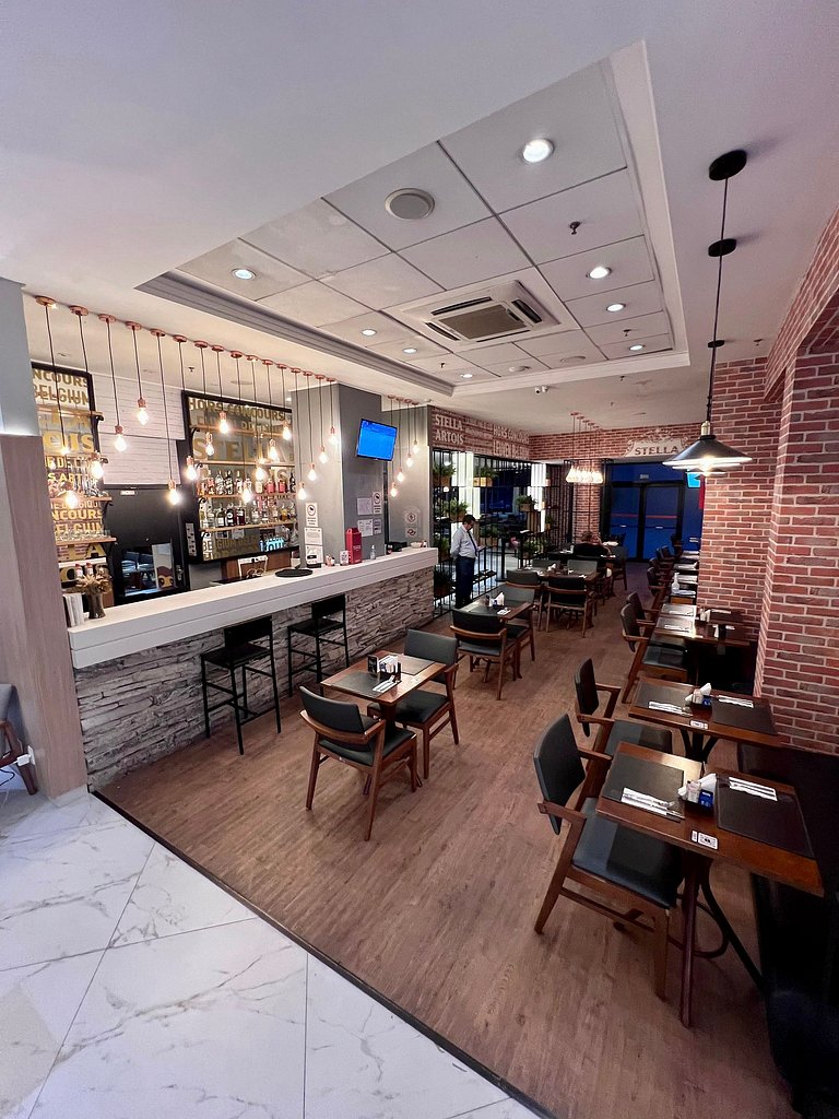 UNU 2001 Congonhas: Aeroporto, piscina, academia +