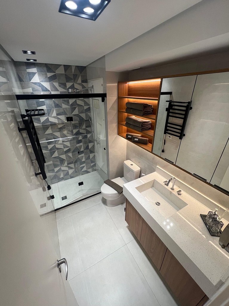 UNU 2001 Congonhas: Aeroporto, piscina, academia +