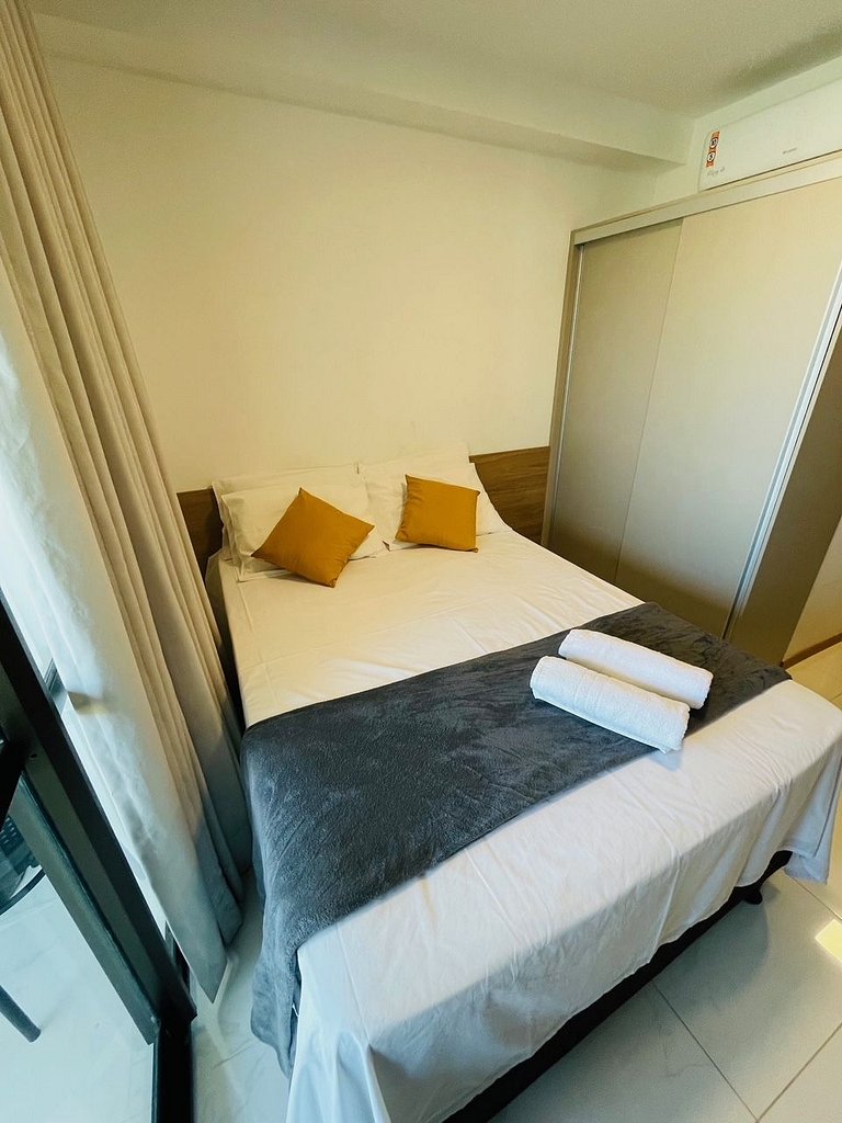 UNU 930 C. Convenções: Piscina, academia e +