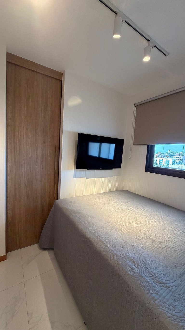 UNU 921 C. Convenções: Piscina, academia e +