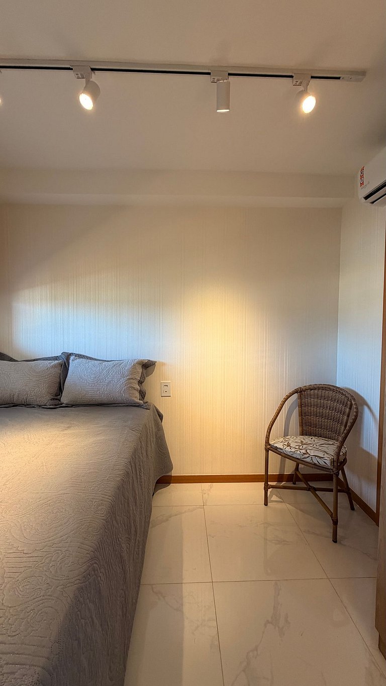 UNU 921 C. Convenções: Piscina, academia e +