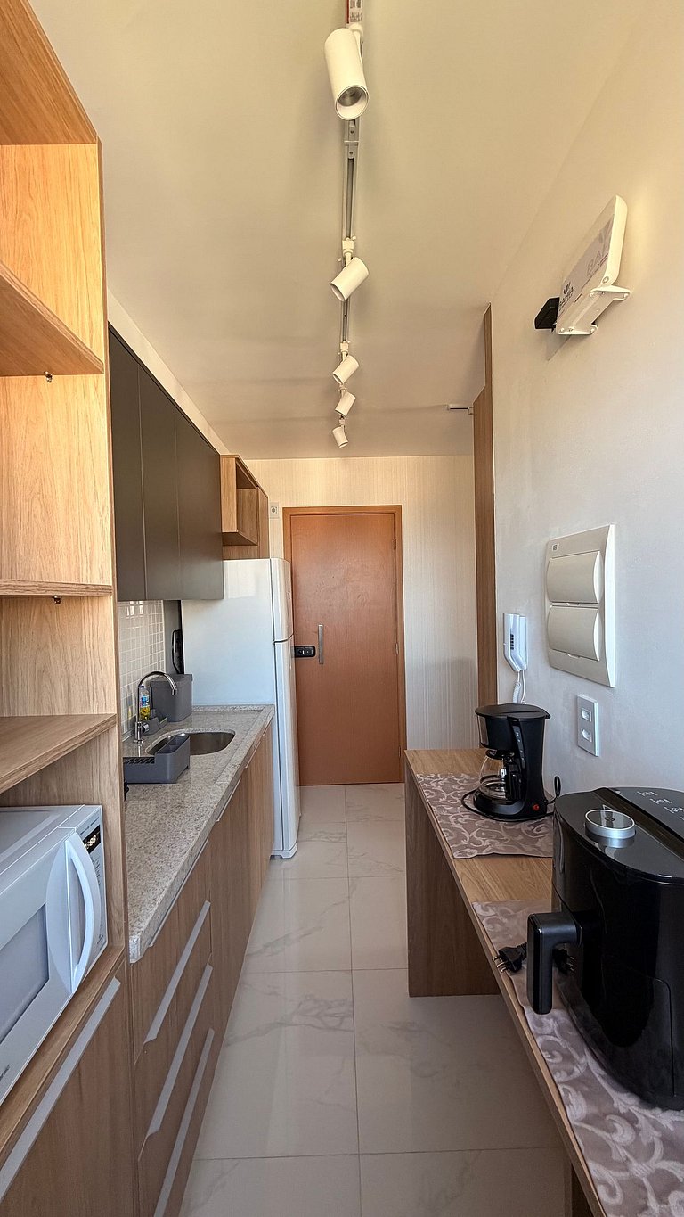 UNU 921 C. Convenções: Piscina, academia e +