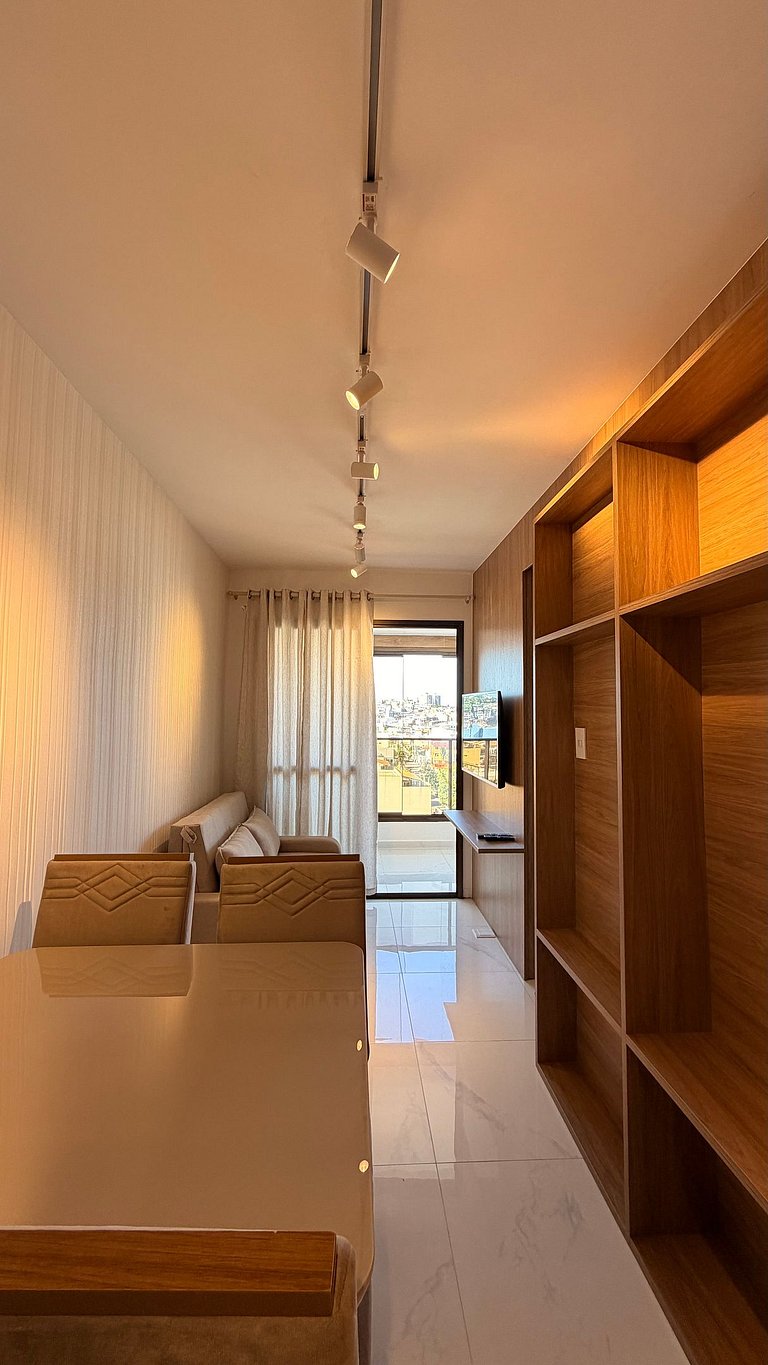 UNU 921 C. Convenções: Piscina, academia e +