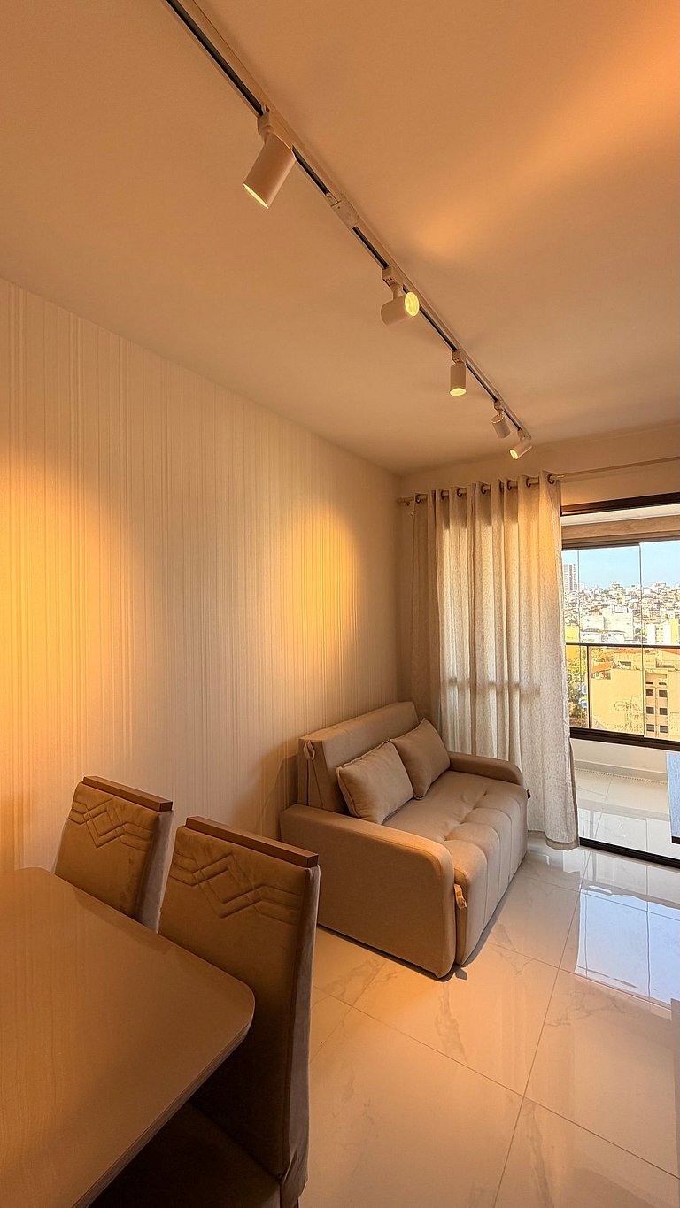 UNU 921 C. Convenções: Piscina, academia e +