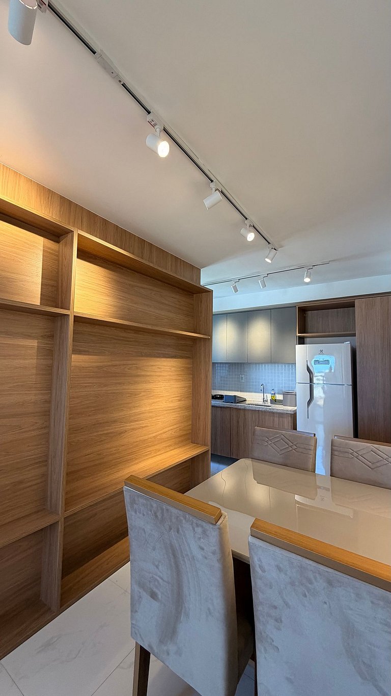 UNU 921 C. Convenções: Piscina, academia e +